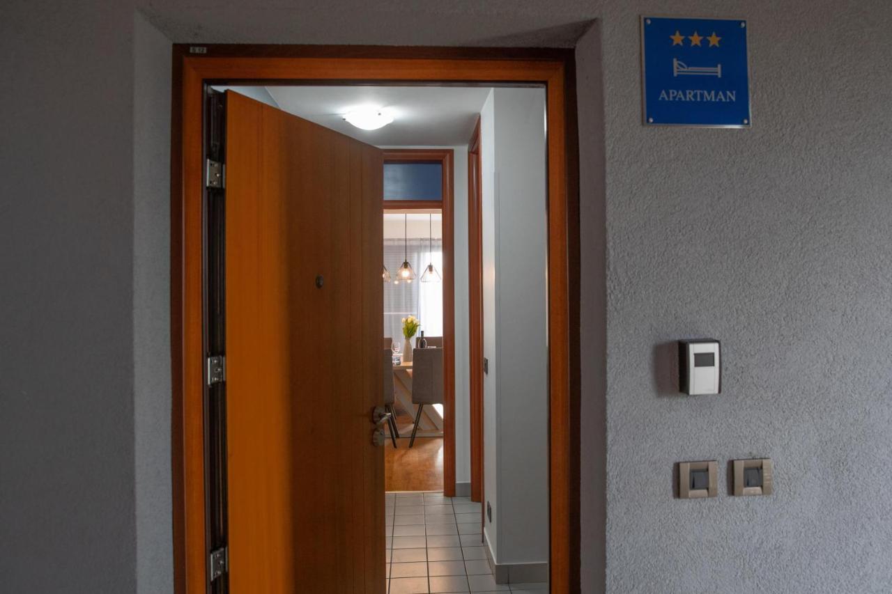 Apartment Moon Rovinj Bagian luar foto