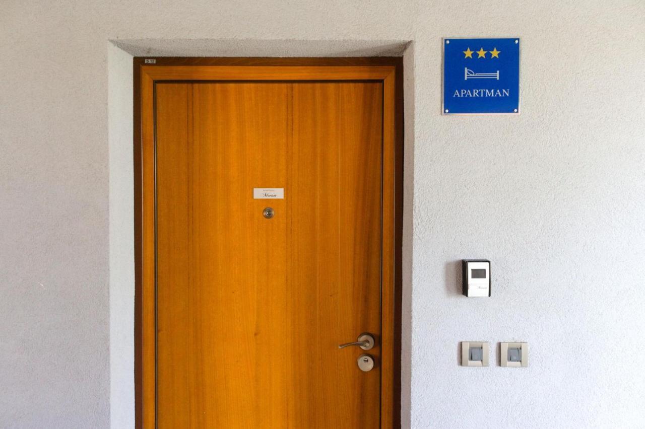 Apartment Moon Rovinj Bagian luar foto